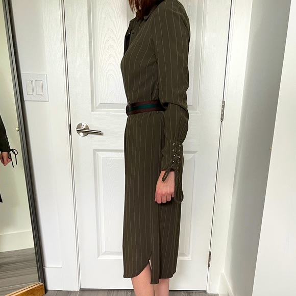 Beautiful, belted Shirt Dress by Current Air - Picture 12 of 13
